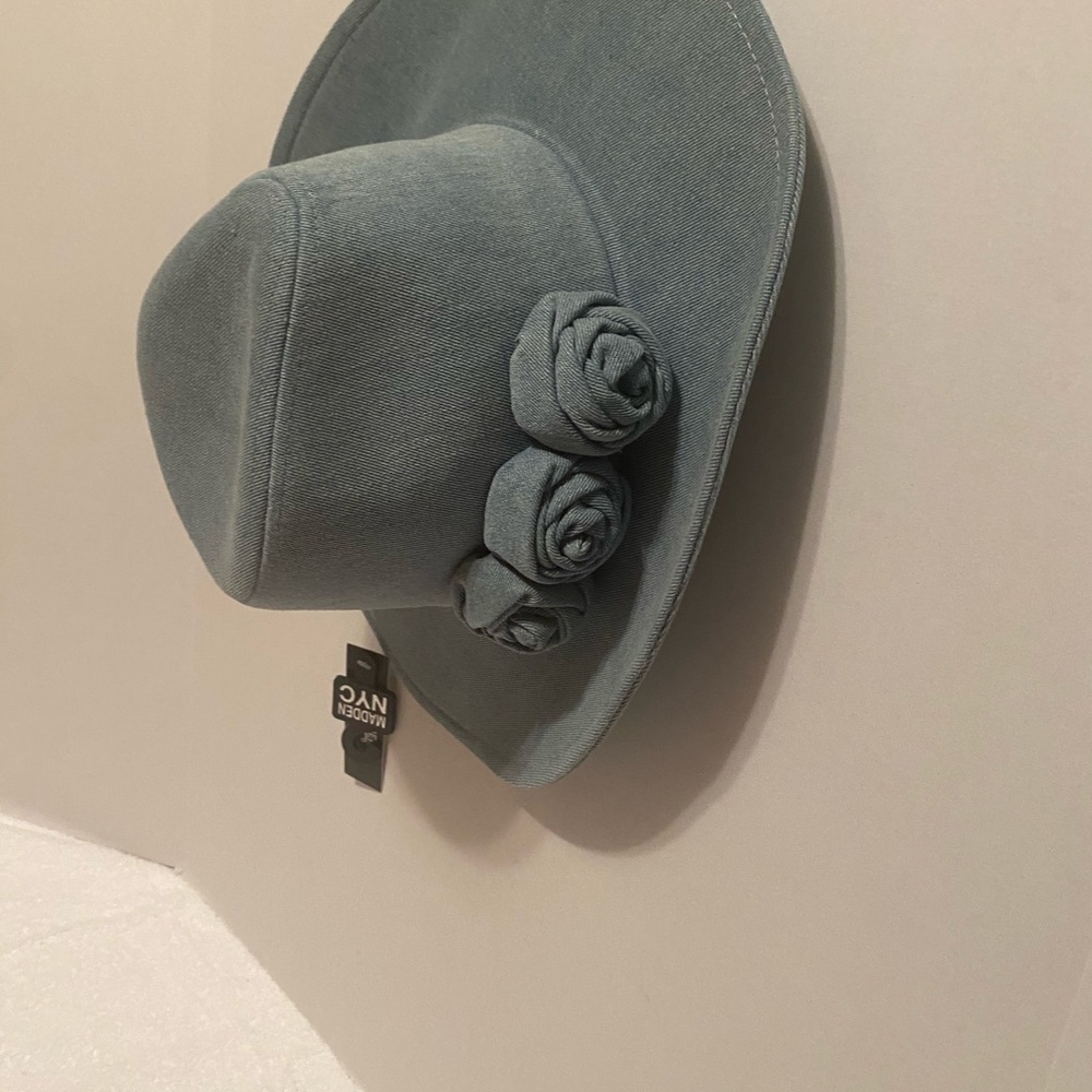 Elegant Gray Women's Hat with Floral Accents
